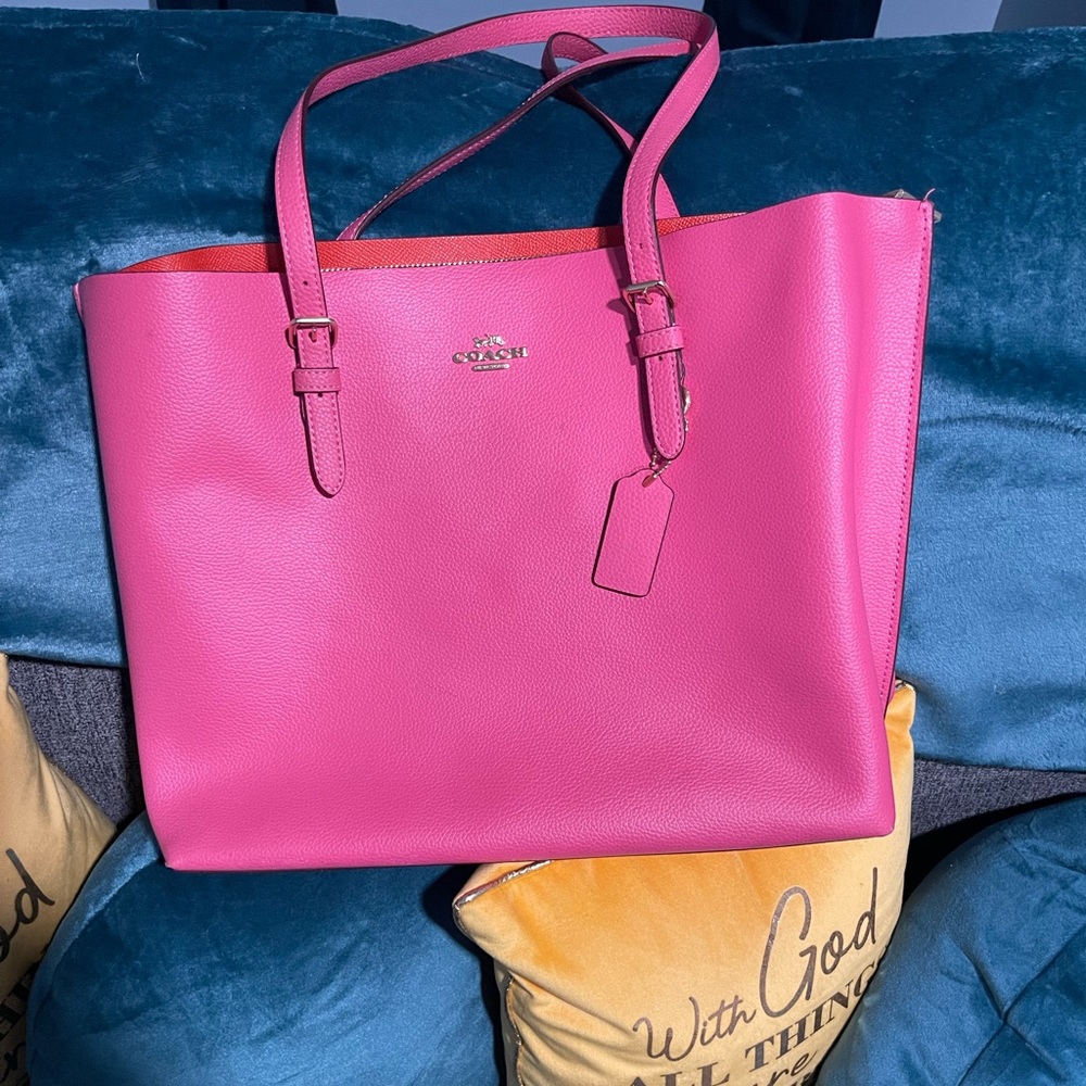 Authentic Coach Tote |like new| strawberry/watermelon | yellow|orange| Gold zip|